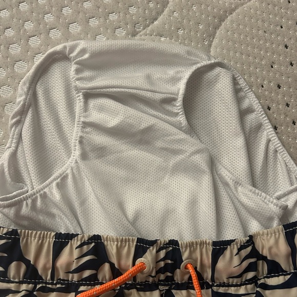 Gap Kids Swim Trunks - Picture 4 of 6